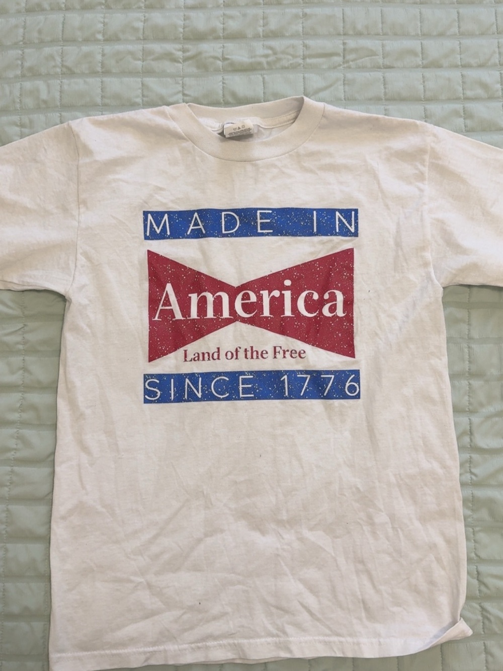Jerzees White Tee with Blue Speckled Graphic
